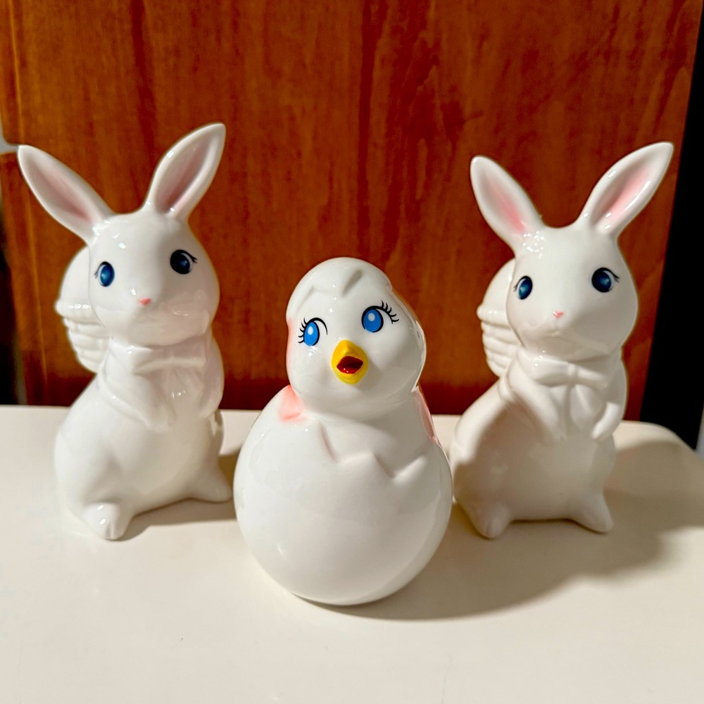 Target Spritz Bunnies & Chick Spring / Easter Decor